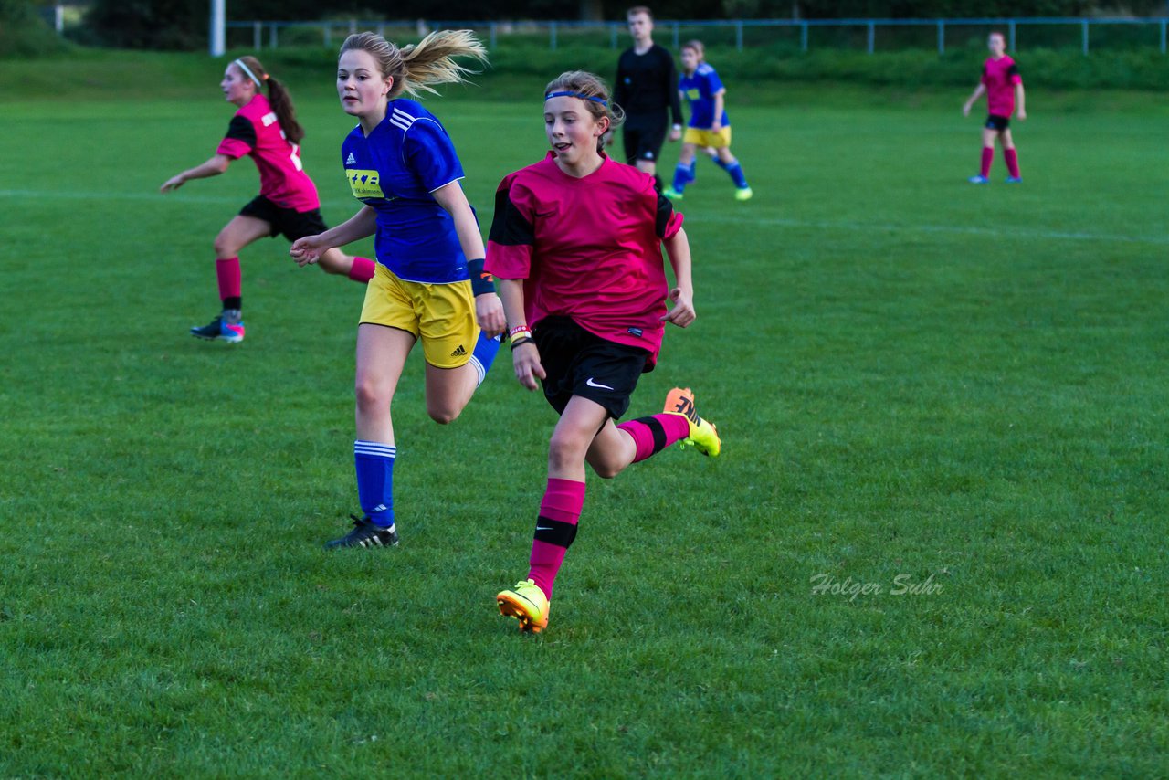 Bild 184 - B-Juniorinnen TSV Gnutz o.W. - SV Wahlstedt : Ergebnis: 1:1